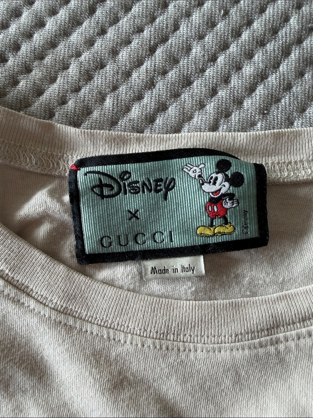 Gucci White T-Shirt with Mickey Mouse Graphic - Picture 3 of 3